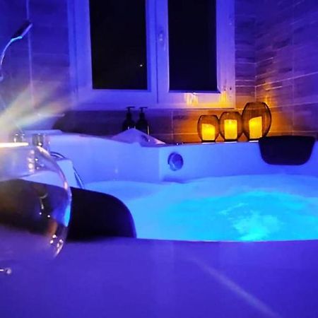 קוז'-לה-פה A L'Oree Des Pins - Gite Et Spa De 30 M2- Home Cinema Et Massage En Sup מראה חיצוני תמונה